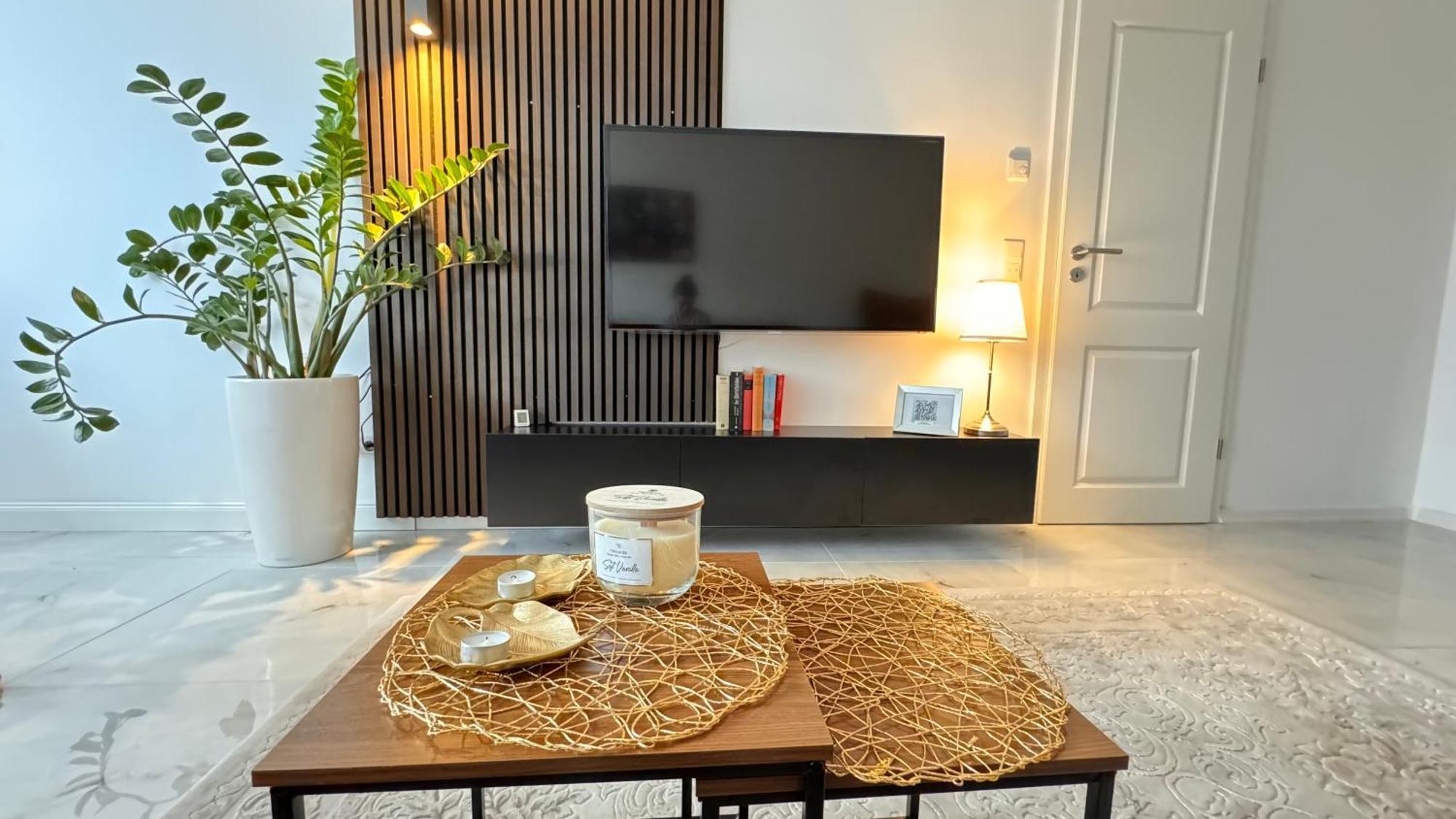 Relaxdays-Apartments 2 Garten Und Pool- Mitbenutzung, Kostenloser Parkplatz, Kontaktloser Checkin, Wifi Mit Smarttv Gütersloh Esterno foto